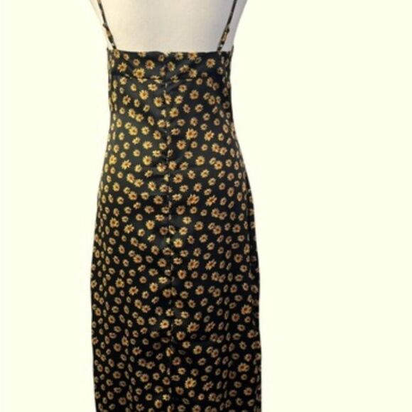 NEW WeWoreWhat cowl midi disty daisies Sundress size 6 - Picture 7 of 7